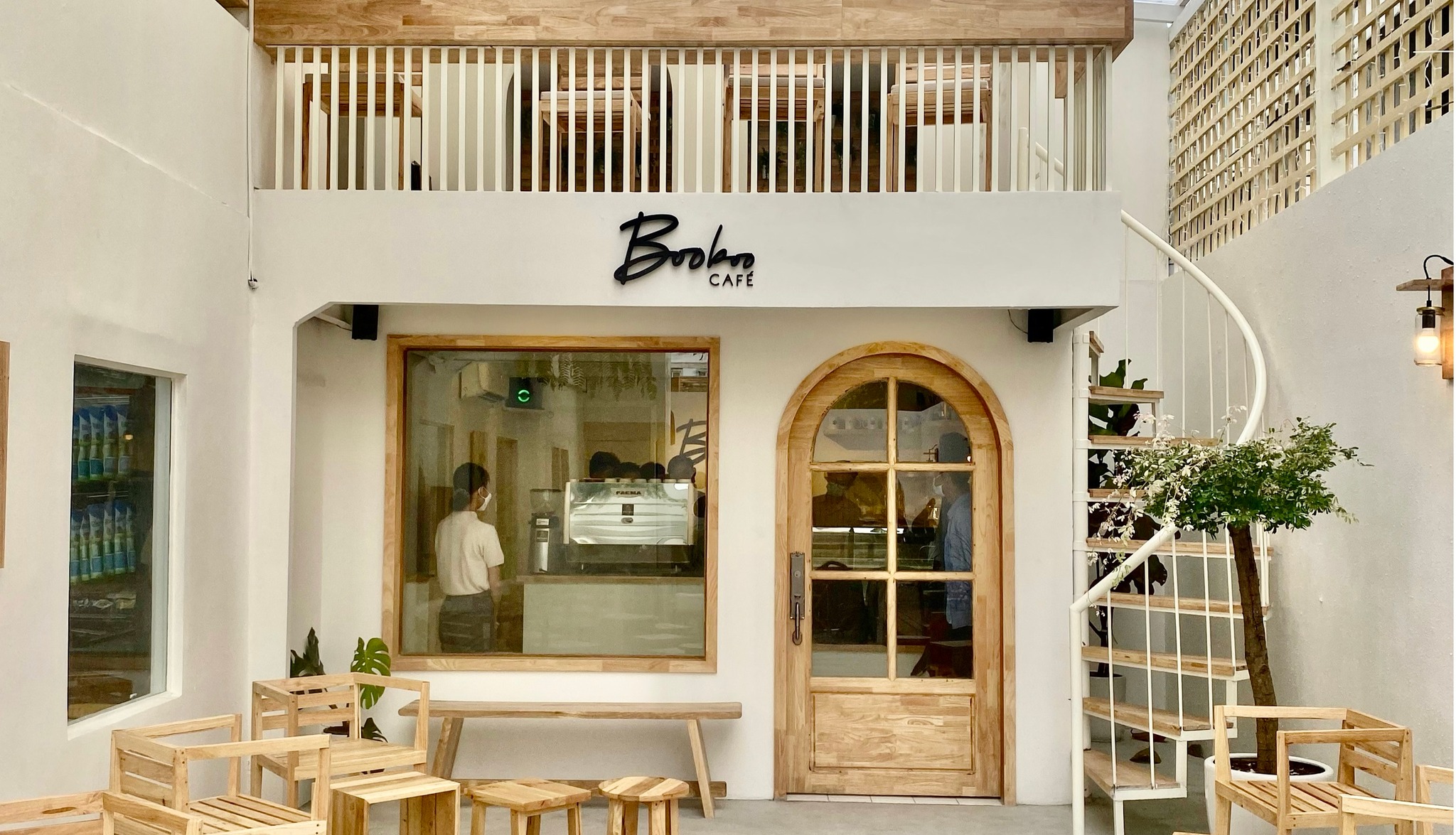 Yangon Myanmar Plaza｜BooBoo Cafe：在咖啡香裡談工作與生活